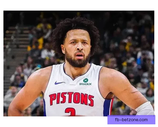 活塞逆袭东部率先晋级季后赛缺少坎宁安仍展现强劲战斗力与团队深度